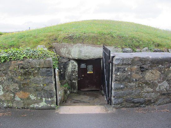 Dehus Dolmen